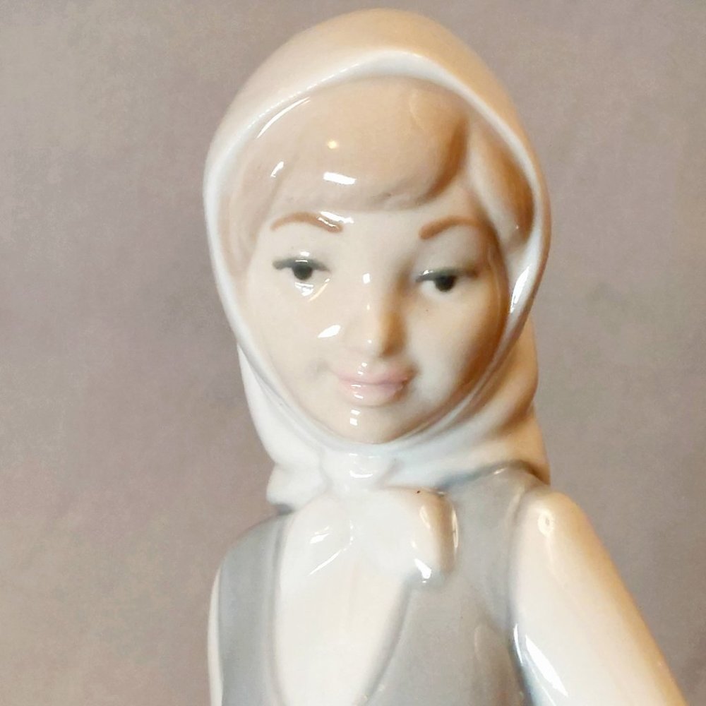 NAO By Lladro "Hungry Goose" Vintage Home/Office Collectible Statue Figurine - Picture 2 of 12